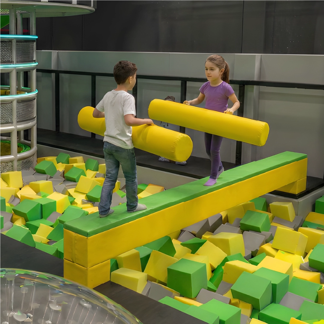 Równoważnia park trampolin